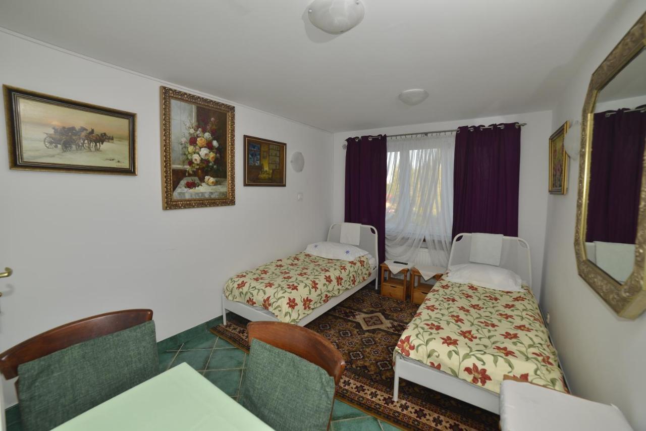 Piaseczno Willa Staropolska Extérieur photo