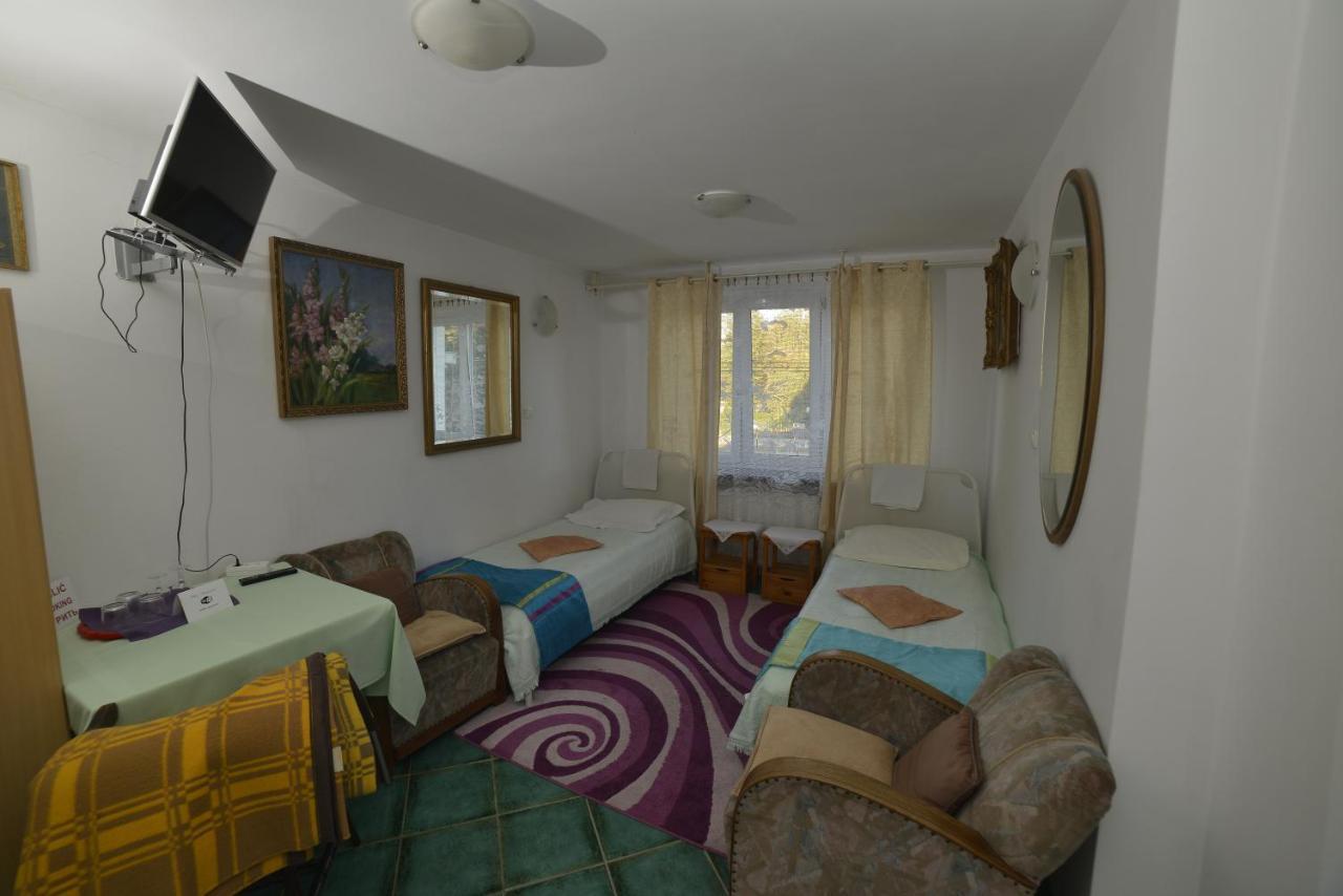 Piaseczno Willa Staropolska Extérieur photo